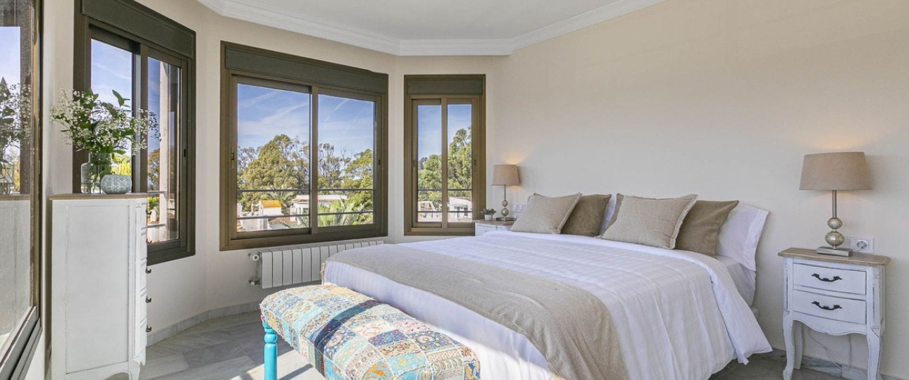 Resale - apartment - Marbella - Elviria