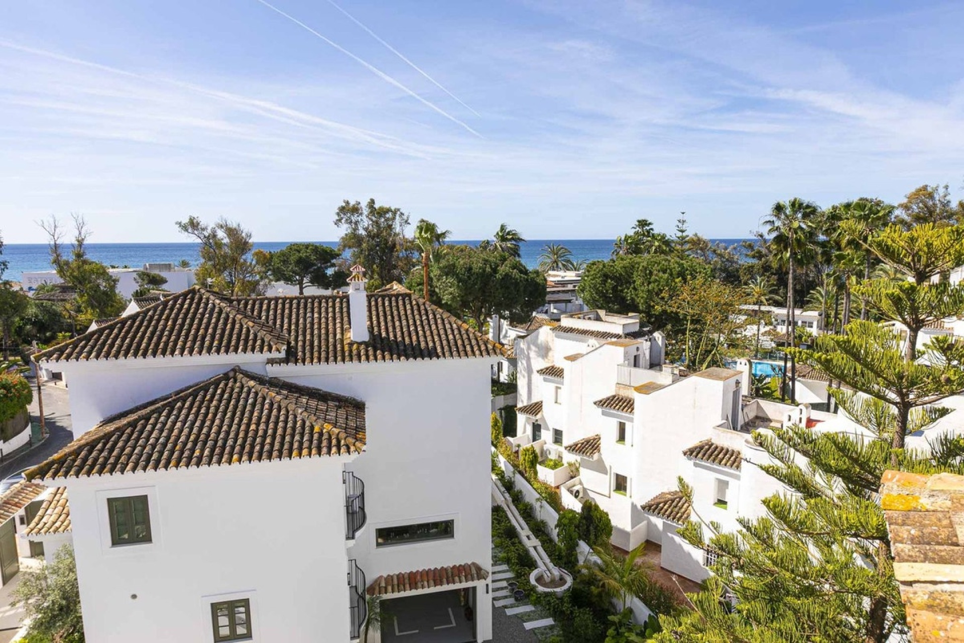 Resale - apartment - Marbella - Elviria