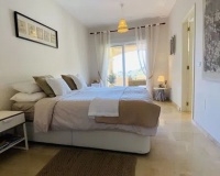 Resale - apartment - Marbella - Elviria