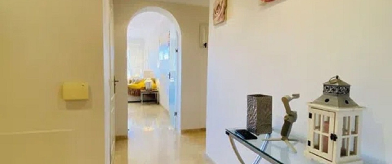 Resale - apartment - Marbella - Elviria