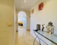 Resale - apartment - Marbella - Elviria