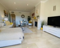 Resale - apartment - Marbella - Elviria