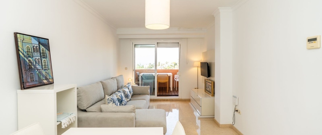 Resale - apartment - Marbella - Elviria