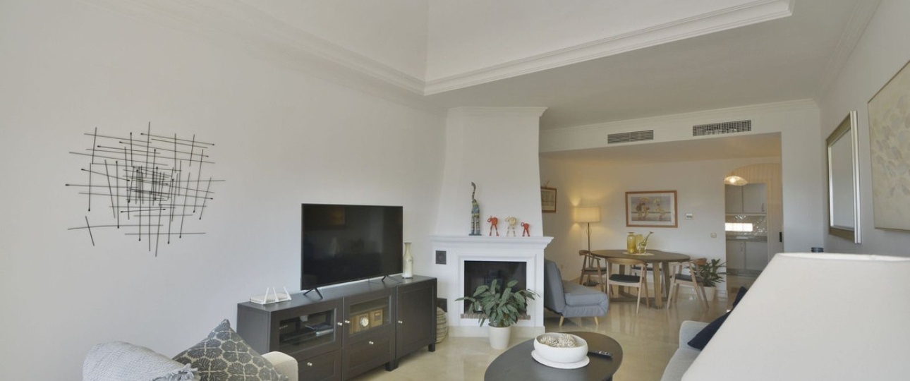 Resale - apartment - Marbella - Elviria