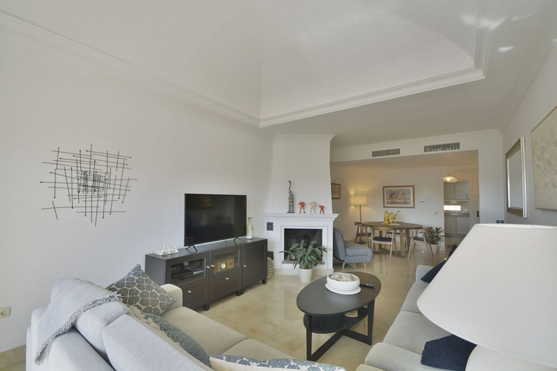 Resale - apartment - Marbella - Elviria