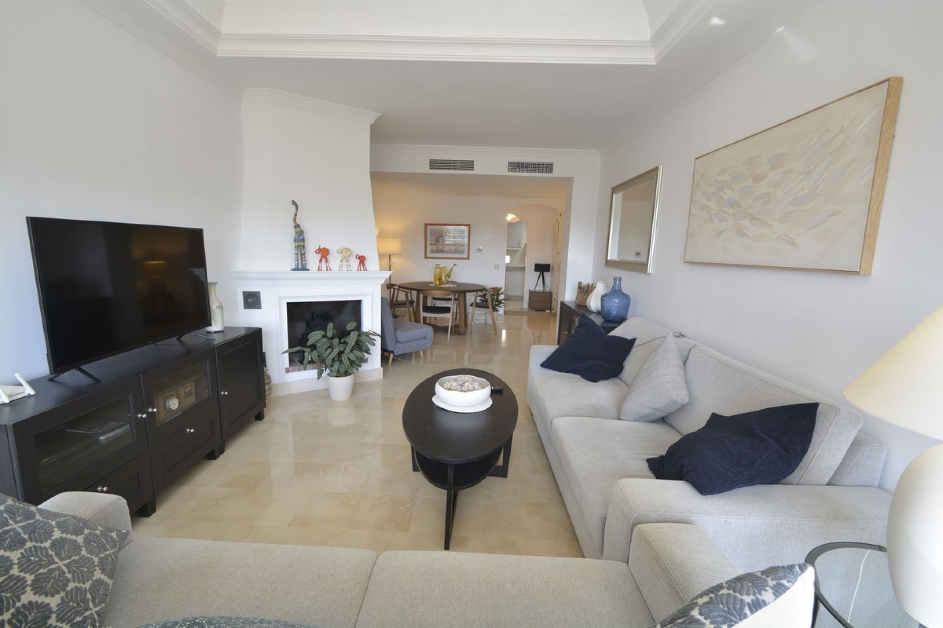 Resale - apartment - Marbella - Elviria