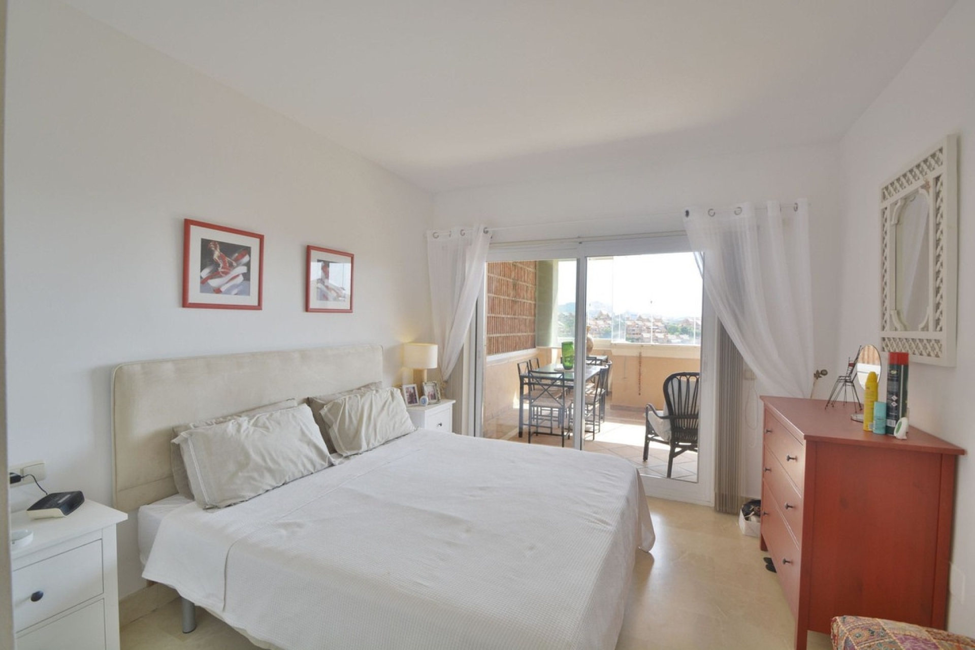 Resale - apartment - Marbella - Elviria