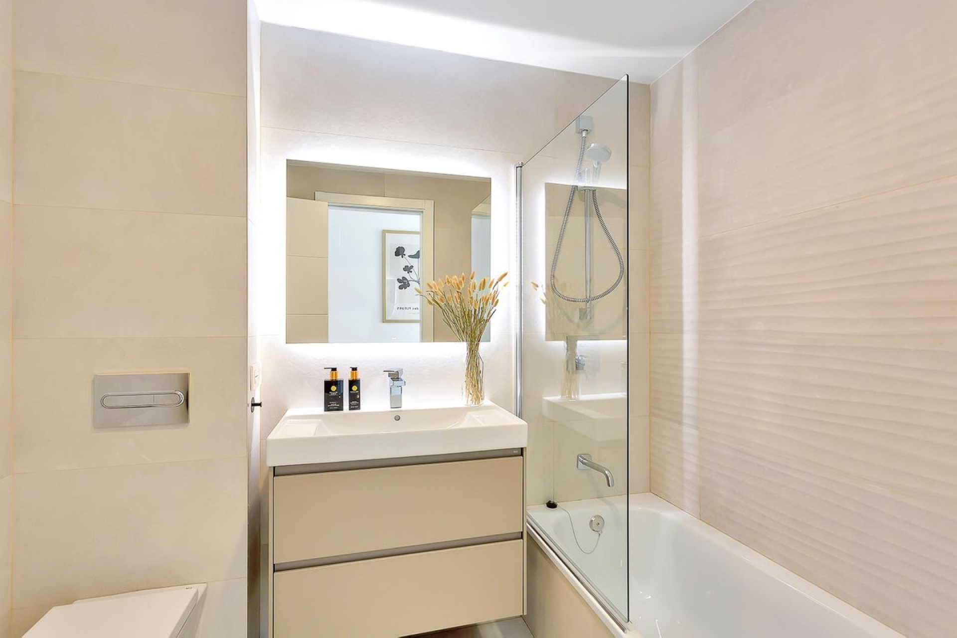 Resale - apartment - Marbella - Elviria