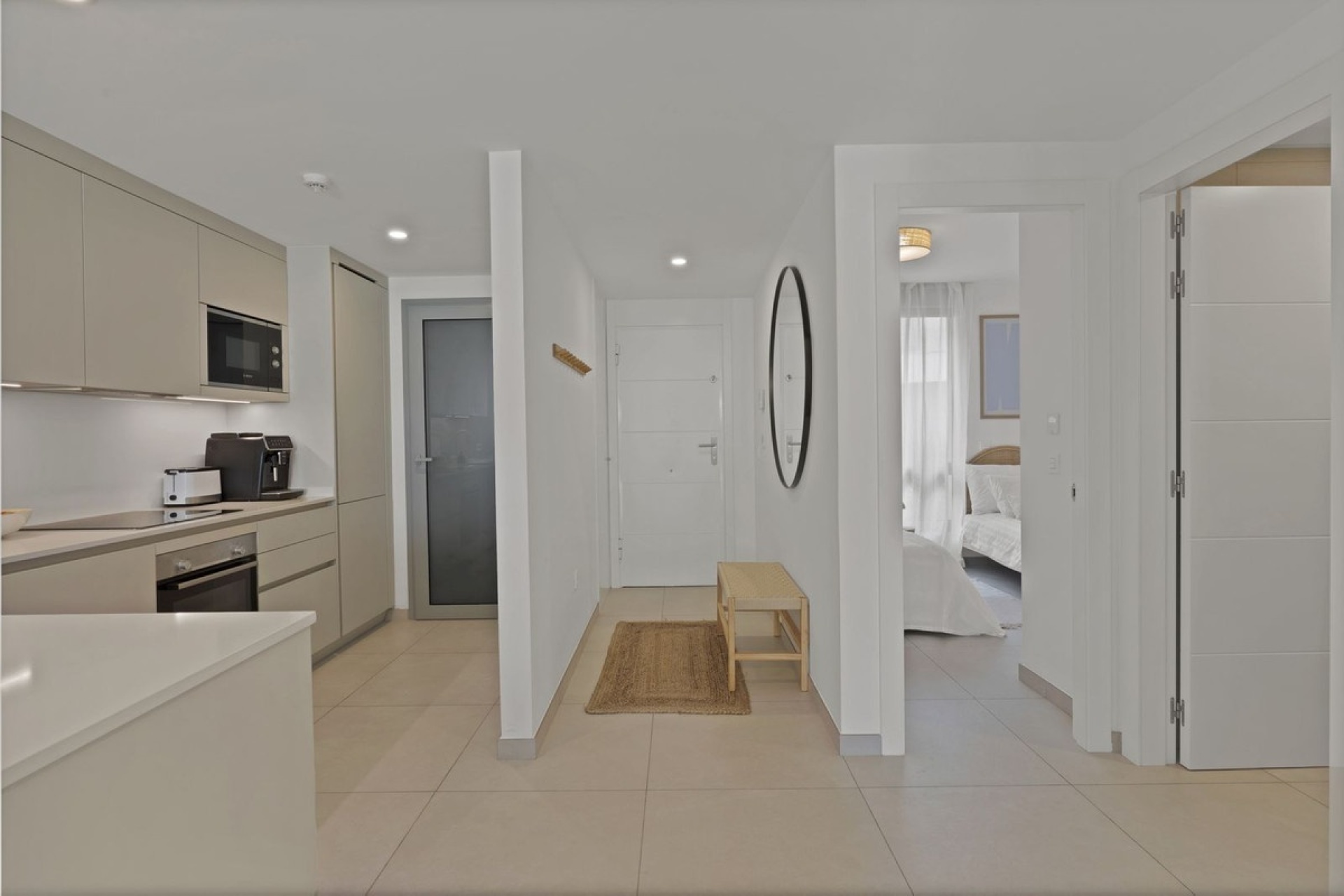 Resale - apartment - Marbella - Elviria