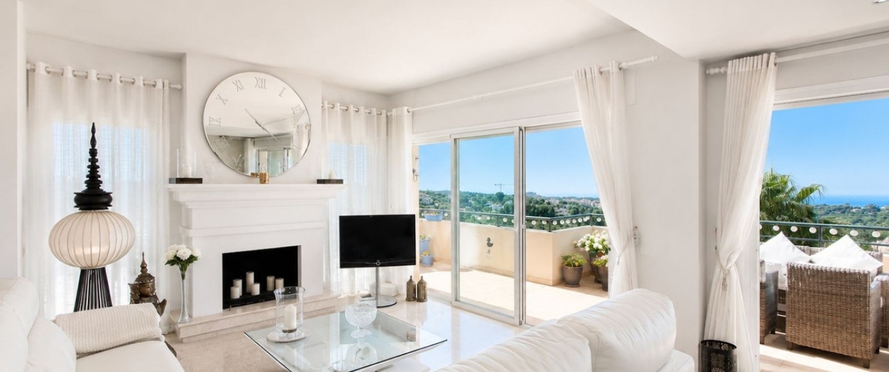 Resale - apartment - Marbella - Elviria