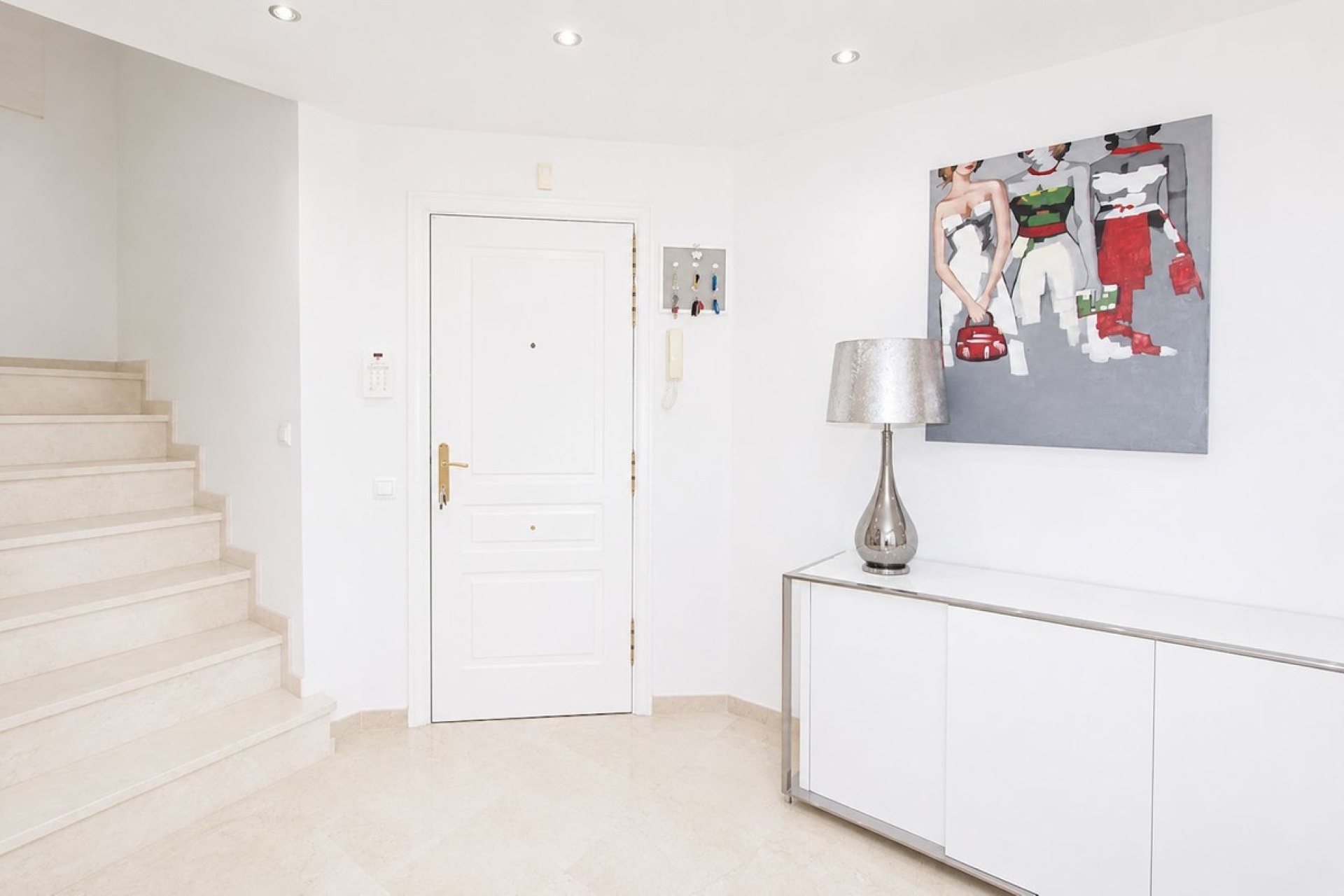 Resale - apartment - Marbella - Elviria