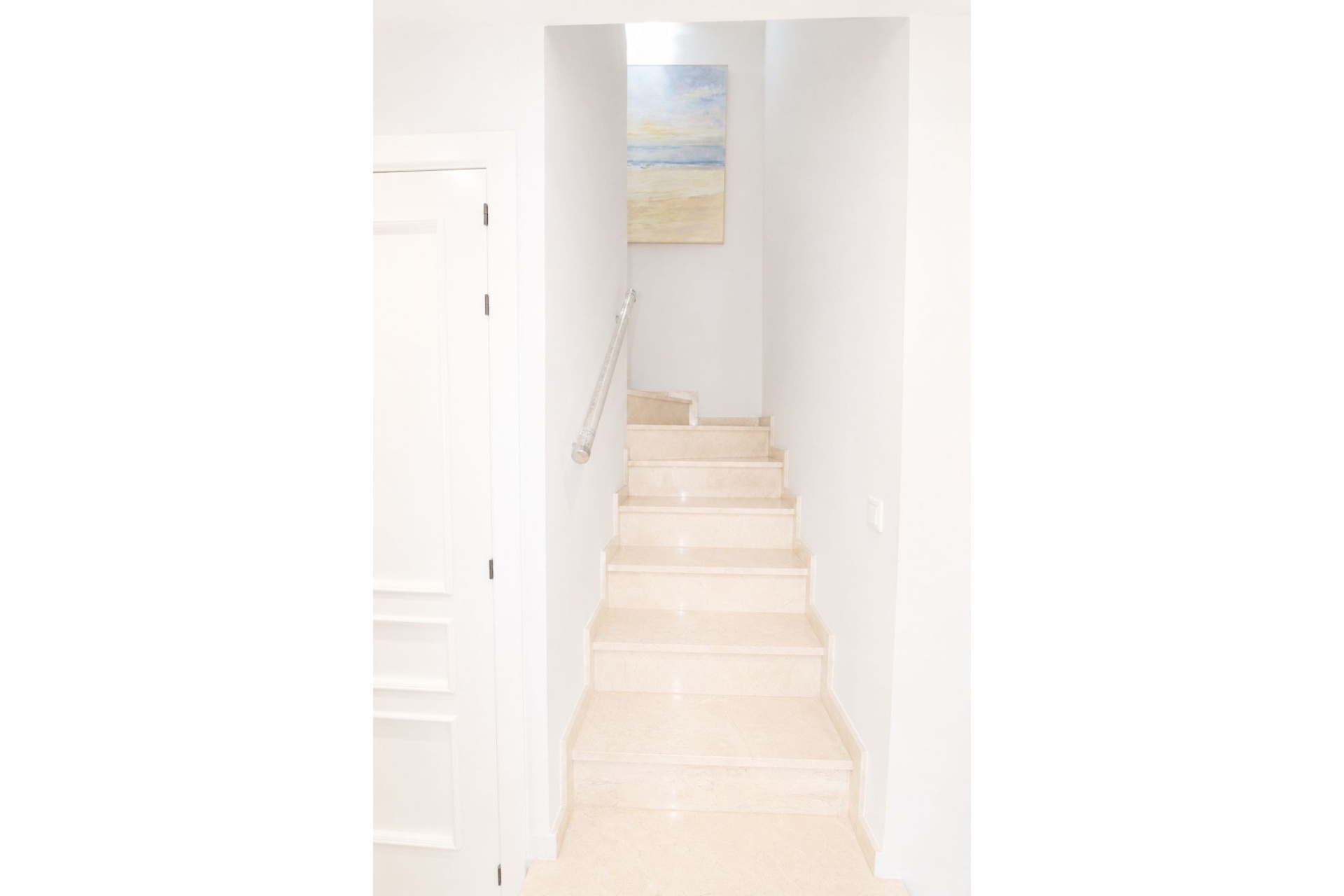 Resale - apartment - Marbella - Elviria