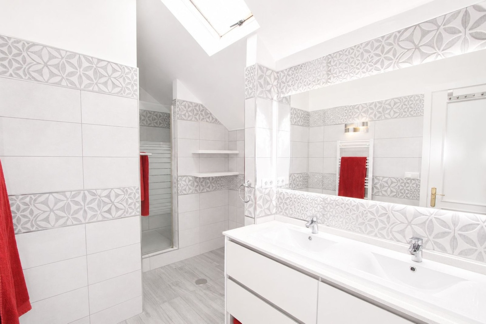 Resale - apartment - Marbella - Elviria