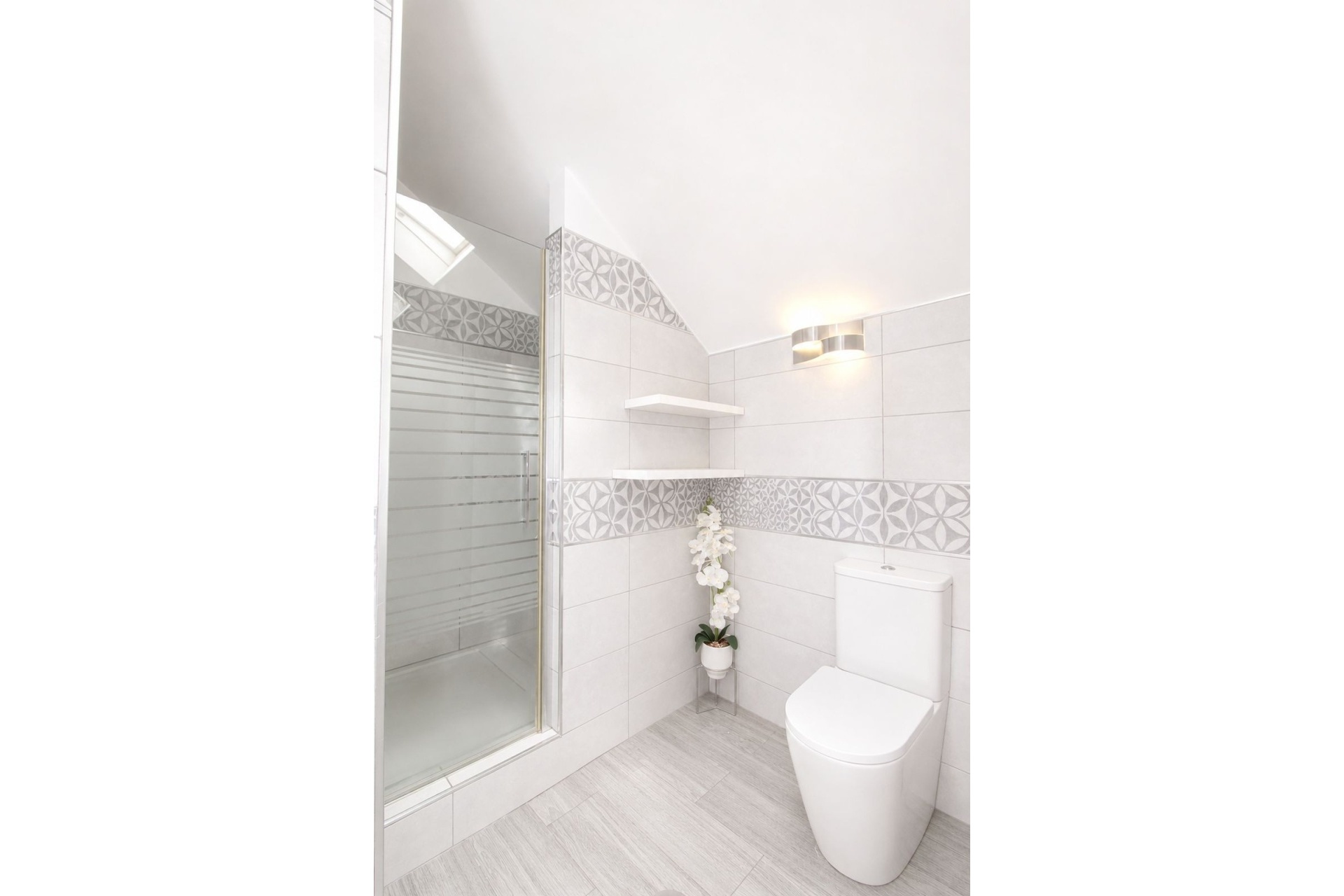 Resale - apartment - Marbella - Elviria