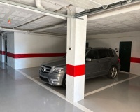 Resale - apartment - Marbella - Elviria