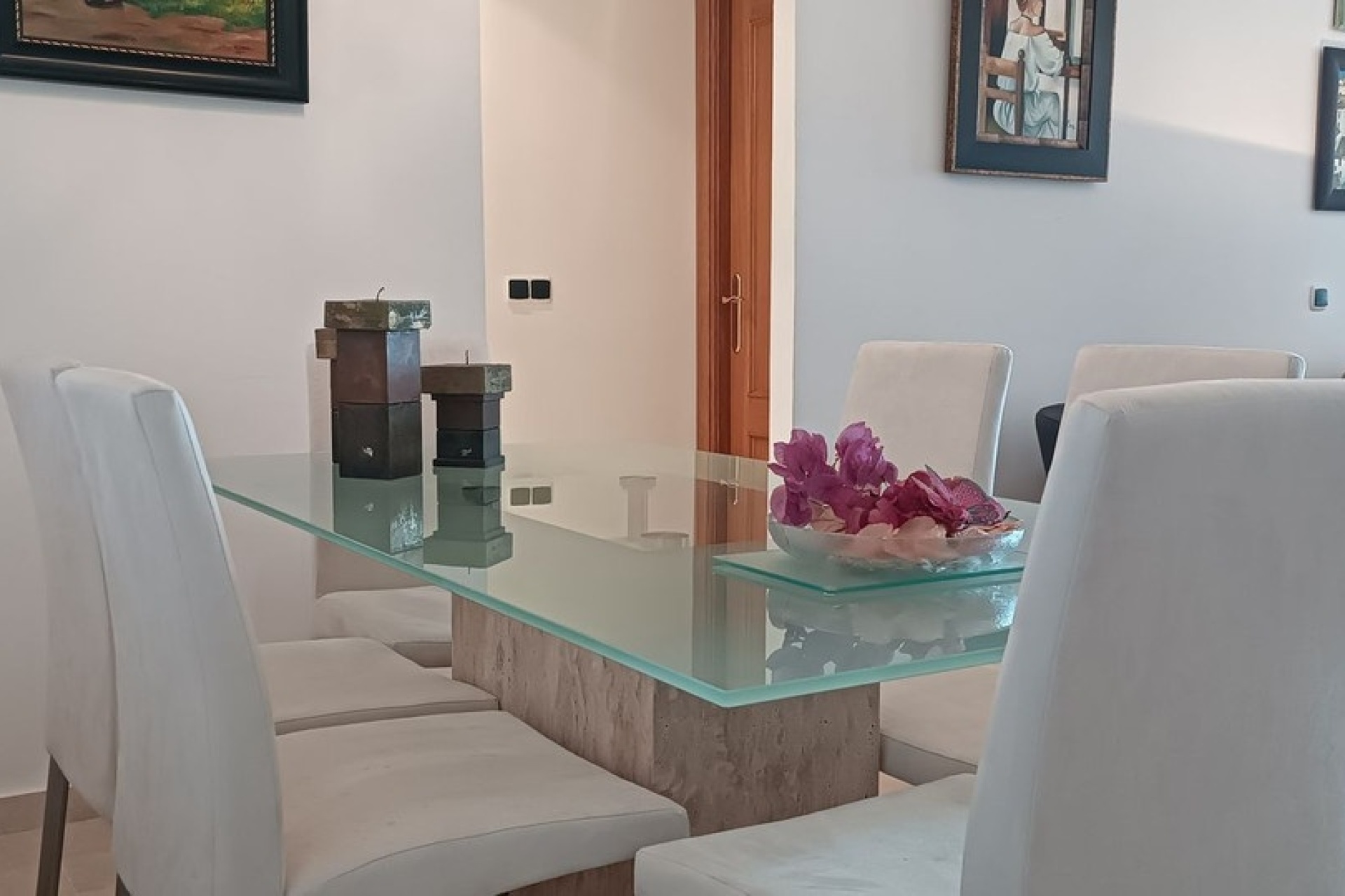 Resale - apartment - Marbella - Elviria