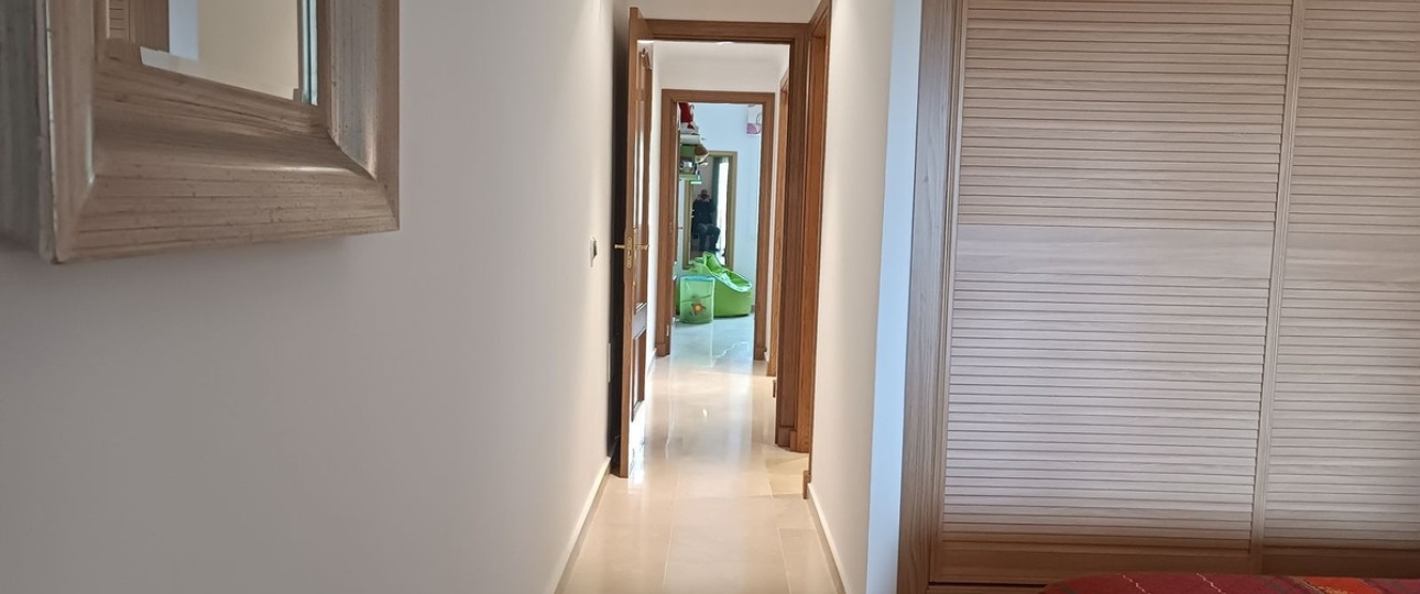 Resale - apartment - Marbella - Elviria