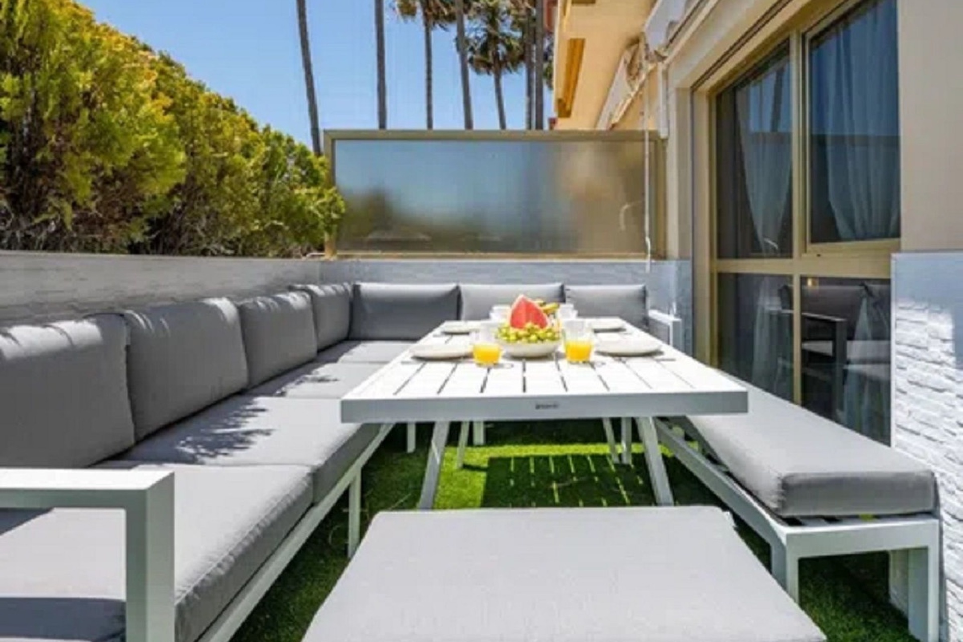 Resale - apartment - Marbella - Elviria