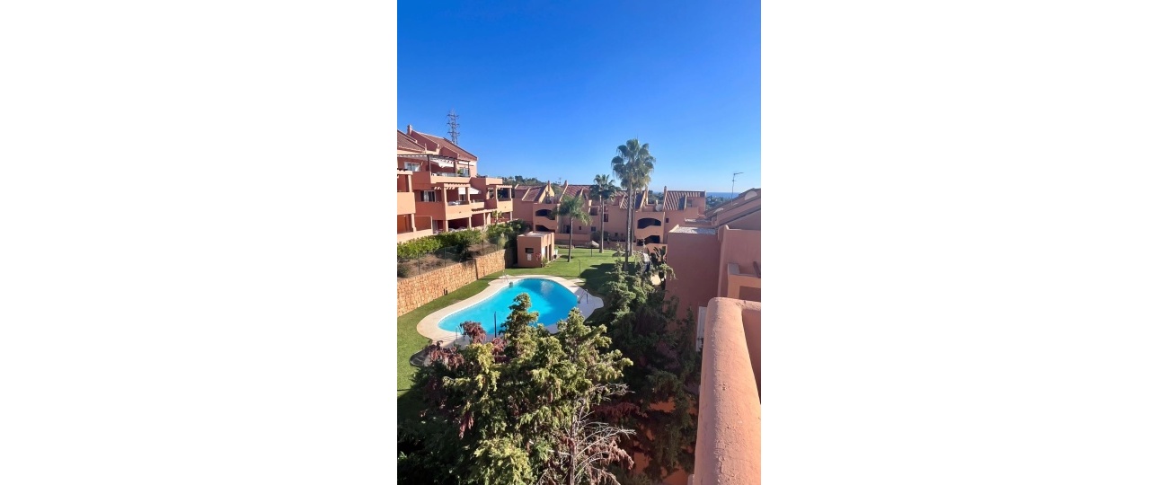 Resale - apartment - Marbella - Elviria