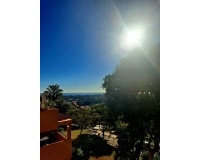 Resale - apartment - Marbella - Elviria