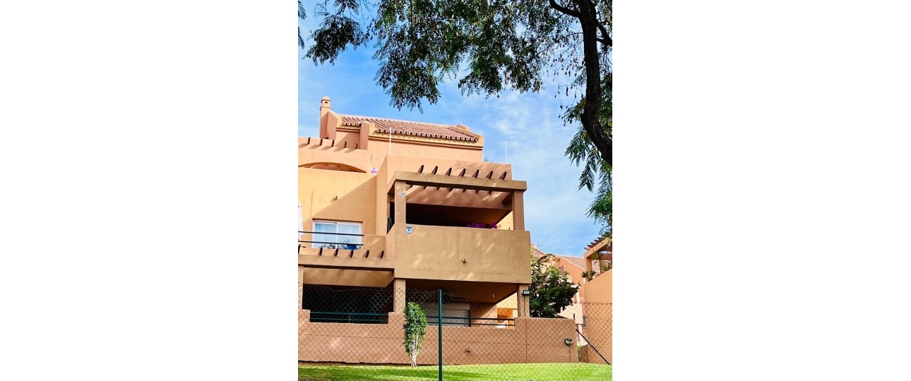 Resale - apartment - Marbella - Elviria