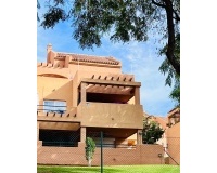 Resale - apartment - Marbella - Elviria