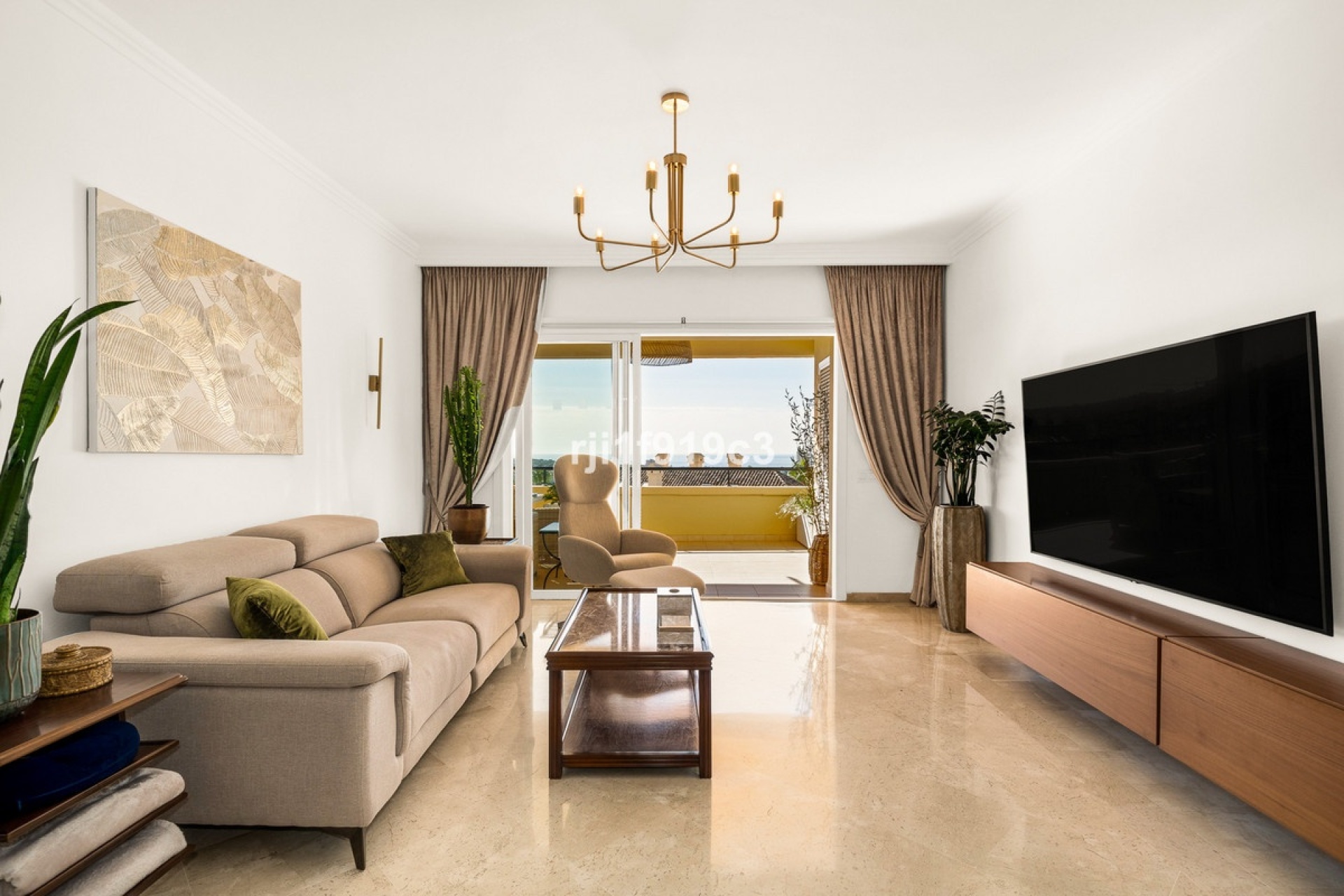 Resale - apartment - Marbella - Elviria
