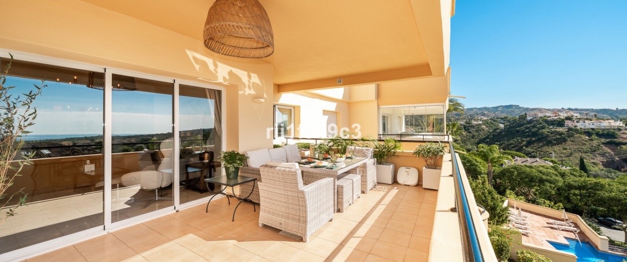 Resale - apartment - Marbella - Elviria