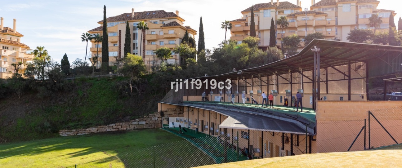 Resale - apartment - Marbella - Elviria