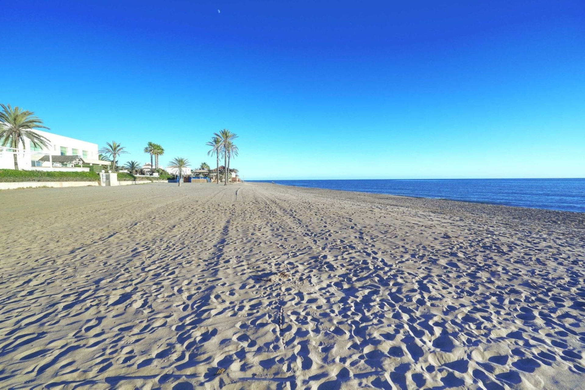 Resale - apartment - Marbella - Elviria