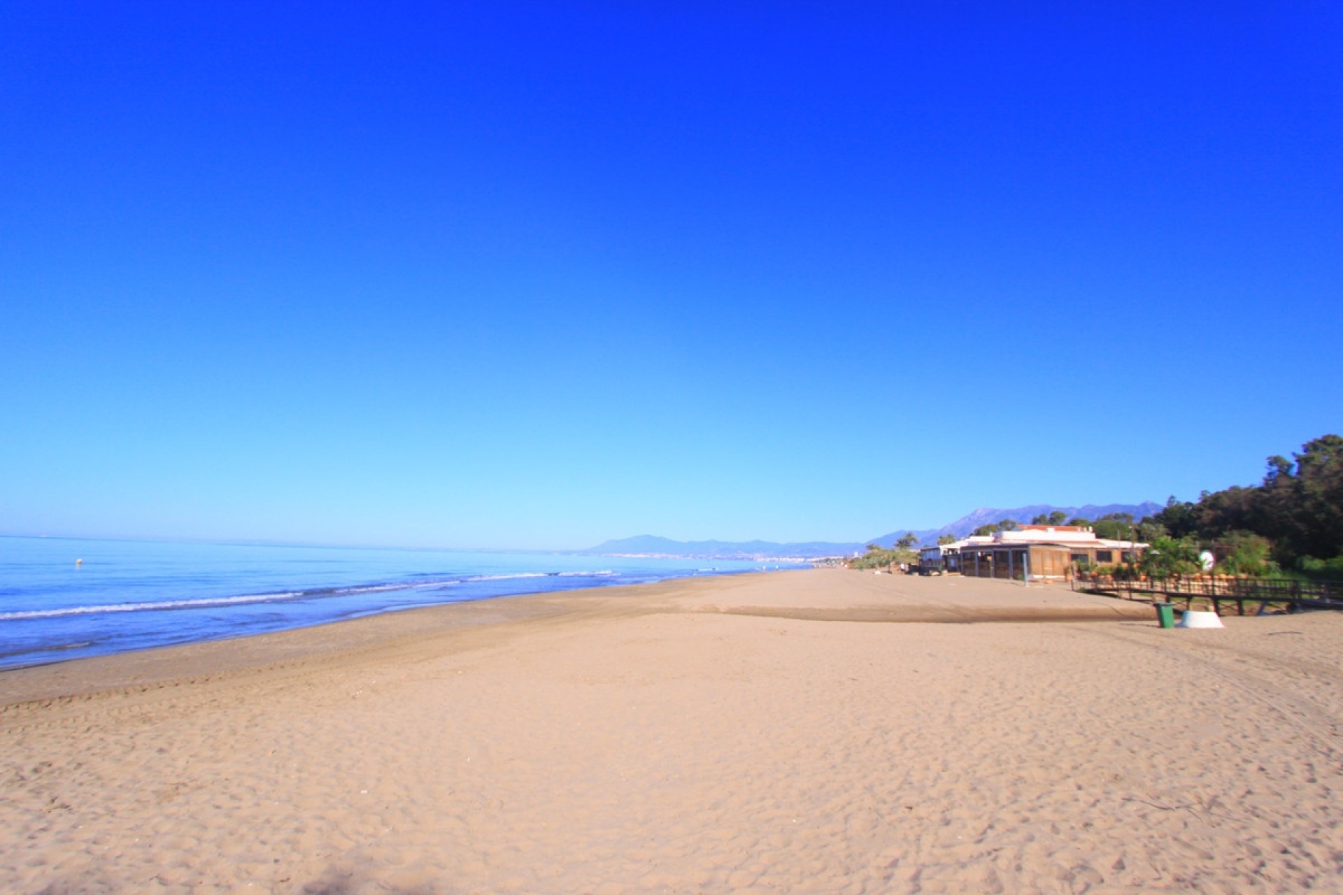 Resale - apartment - Marbella - Elviria