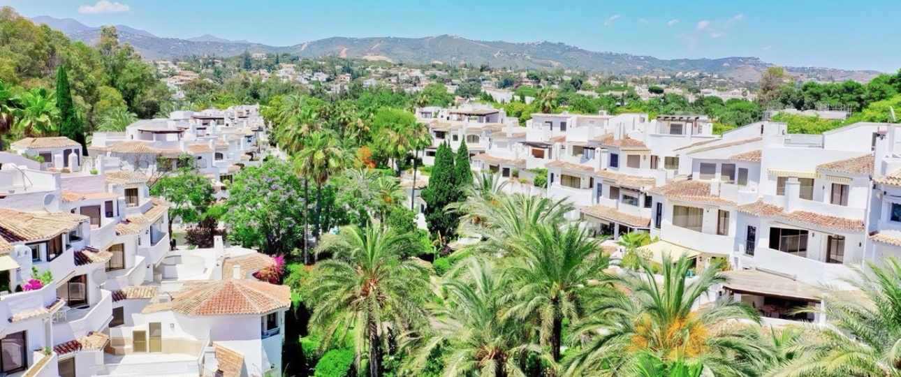 Resale - apartment - Marbella - Elviria