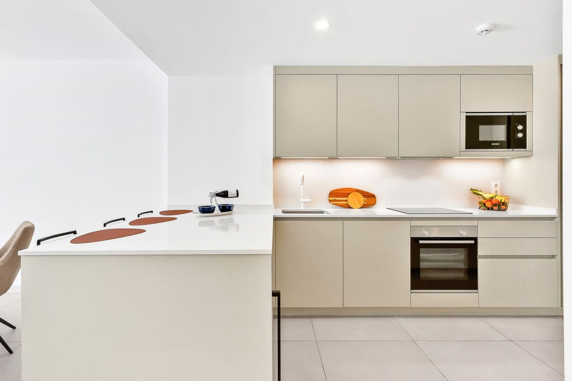 Resale - apartment - Marbella - Elviria
