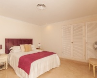 Resale - apartment - Marbella - Elviria