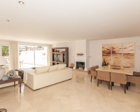 Resale - apartment - Marbella - Elviria