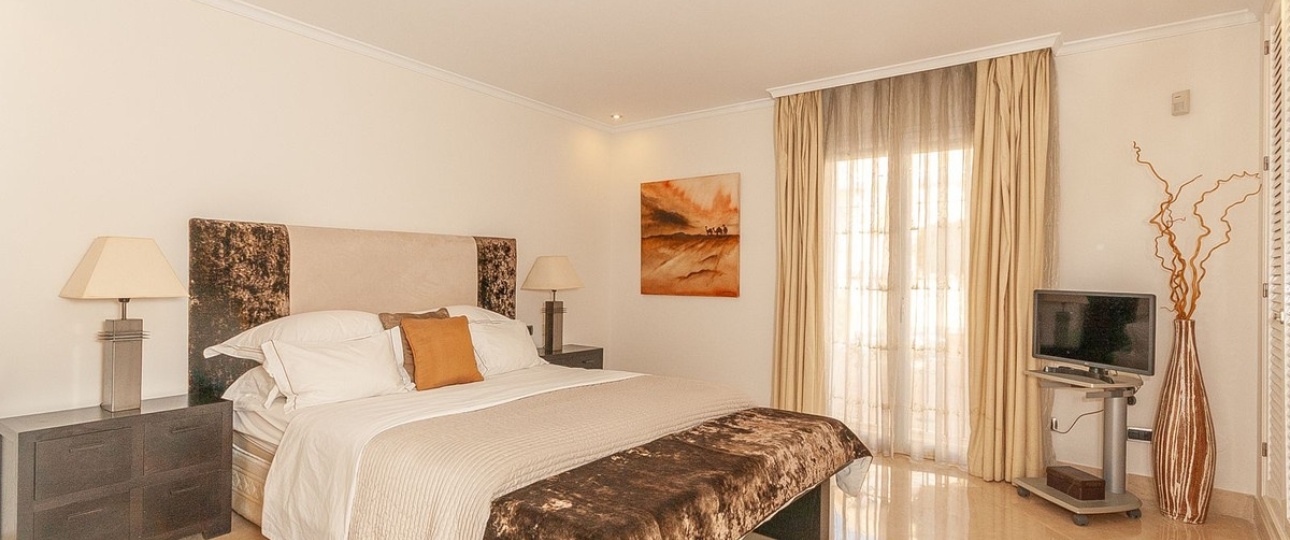 Resale - apartment - Marbella - Elviria