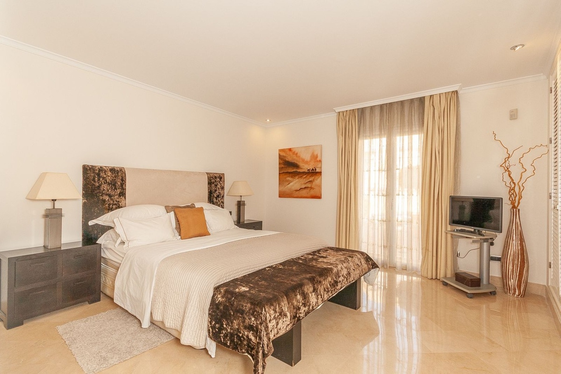 Resale - apartment - Marbella - Elviria