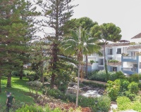 Resale - apartment - Marbella - Elviria