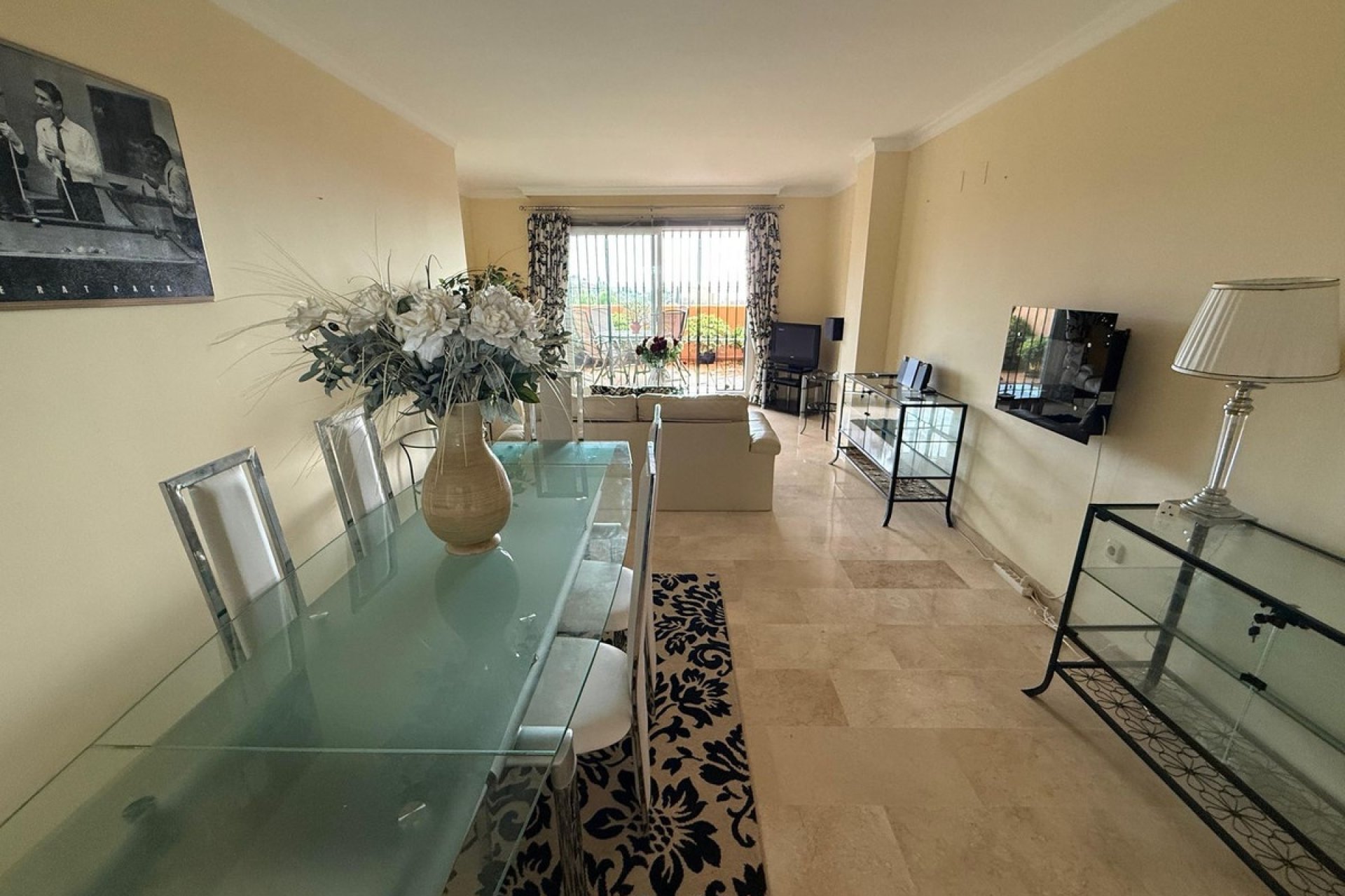 Resale - apartment - Marbella - Elviria