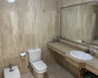 Resale - apartment - Marbella - Elviria