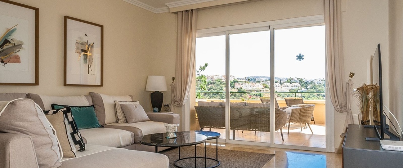 Resale - apartment - Marbella - Elviria