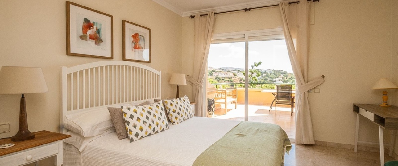 Resale - apartment - Marbella - Elviria