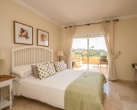 Resale - apartment - Marbella - Elviria