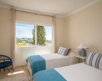 Resale - apartment - Marbella - Elviria