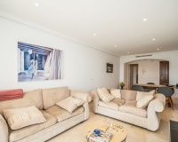 Resale - apartment - Marbella - Elviria
