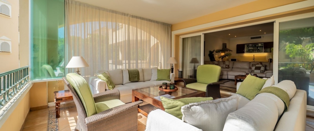 Resale - apartment - Marbella - Elviria