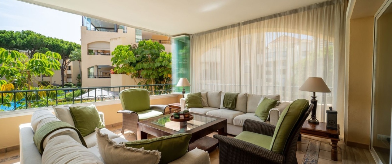 Resale - apartment - Marbella - Elviria