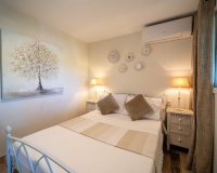 Resale - apartment - Marbella - Elviria