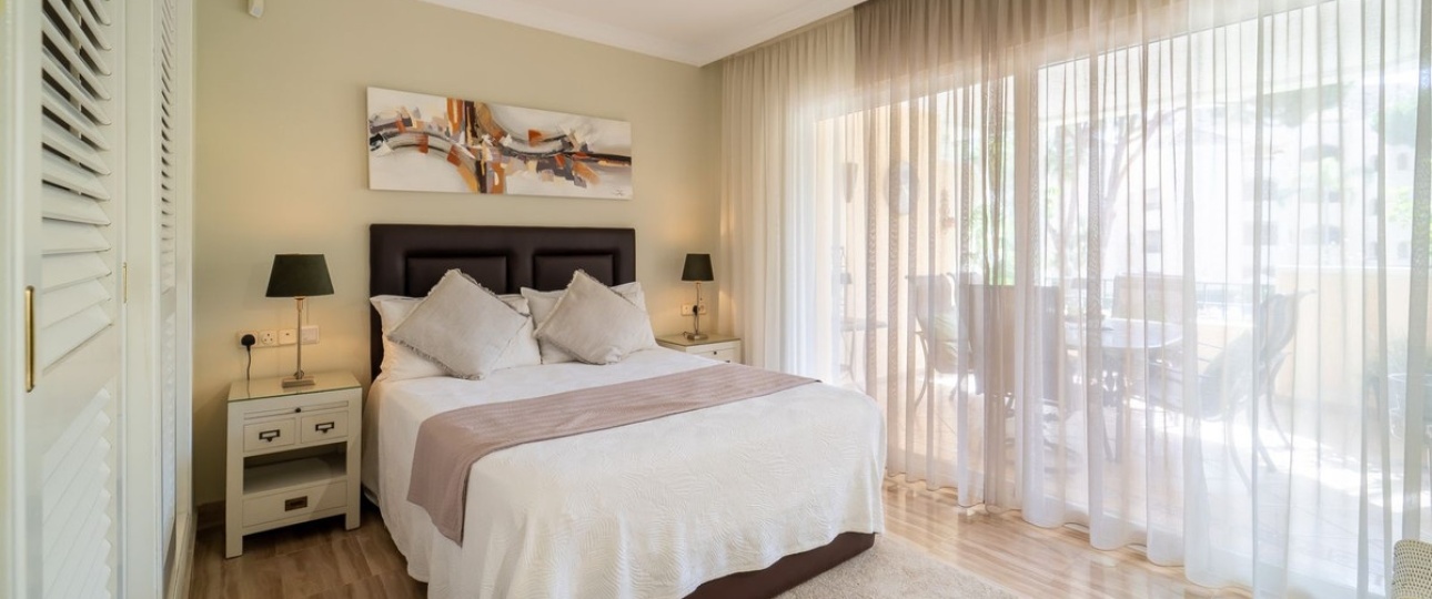 Resale - apartment - Marbella - Elviria