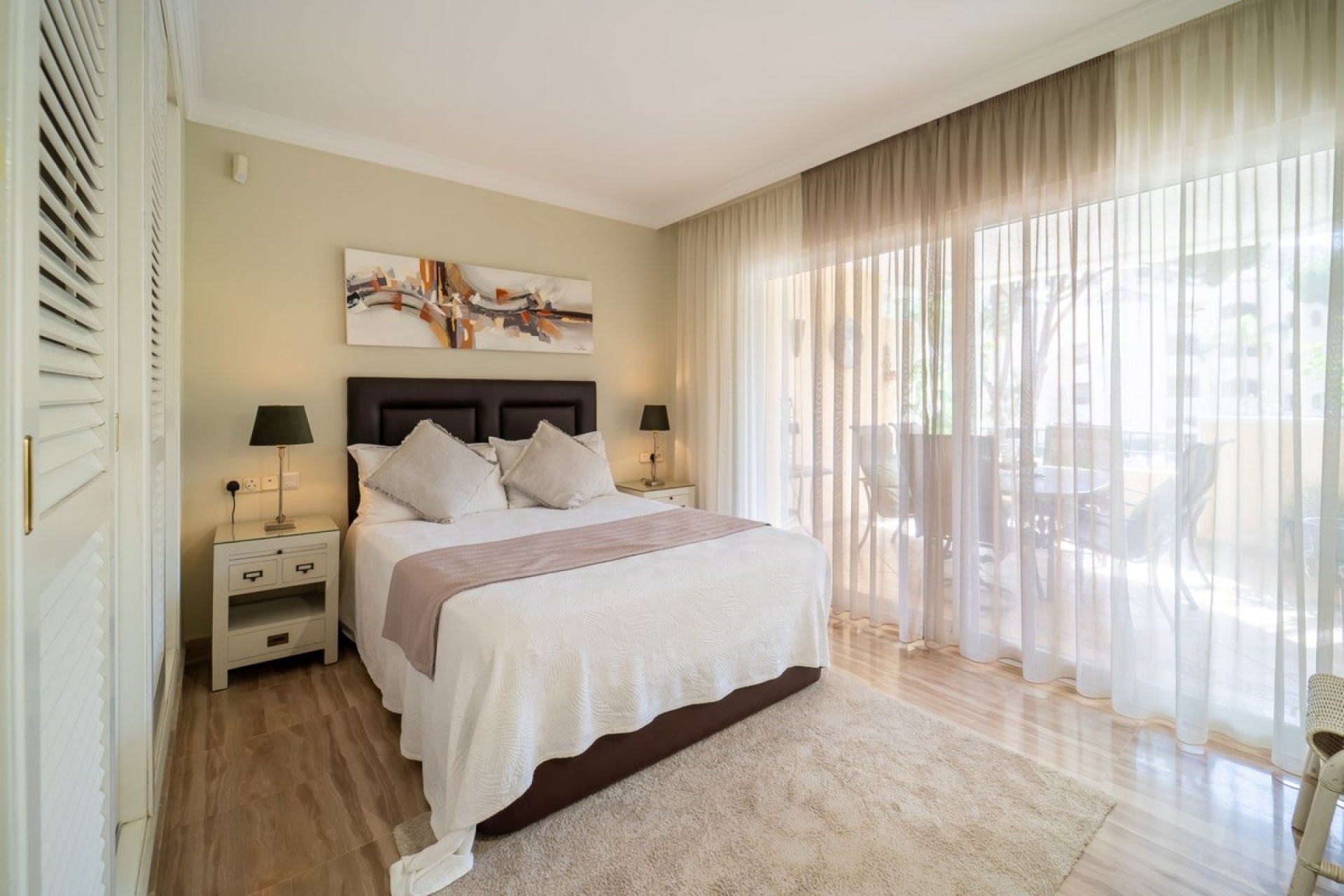 Resale - apartment - Marbella - Elviria